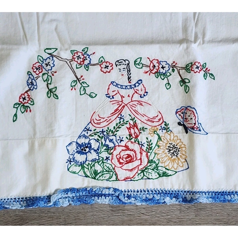 Lot Of 2 Rare VTG Pillow Cases Southern Belle Pillowcases Flowers Crocheted Edge